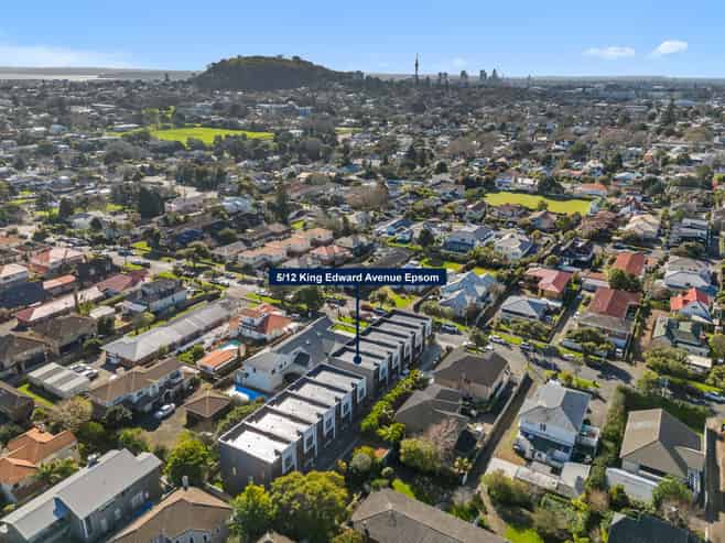 5/12 King Edward Avenue, Epsom