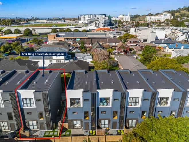 5/12 King Edward Avenue, Epsom