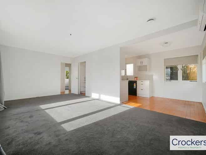 21 Amberley Avenue, Te Atatu South