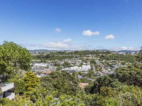 81 Nevay Road, Miramar