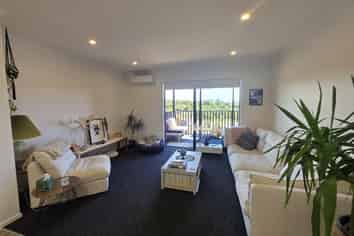 8 Constellation Way, Papamoa