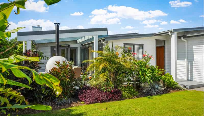 4 Taumata Road, Omaha