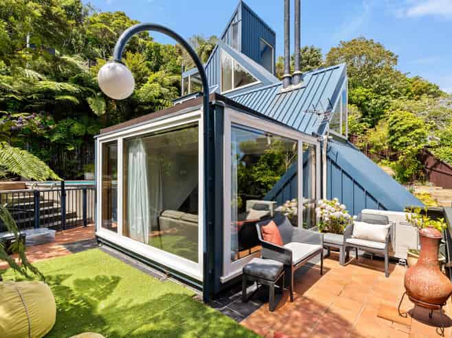 52 Amapur Drive, Khandallah