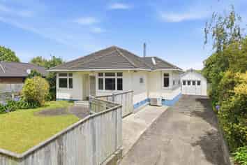 202 Vogel Street, Roslyn