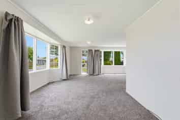 52 Acacia Street, Kelvin Grove