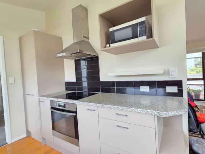 1/39 Selwyn Crescent, Forrest Hill