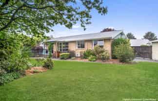 13 Hillier Place, Allenton