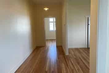 Profile on Sandringham Road