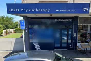 Profile on Sandringham Road