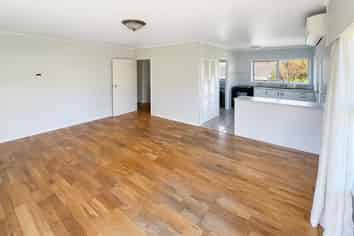 23 Betsland Crescent, Hillcrest