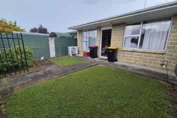 2/93 Scott Street, Burleigh