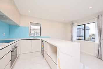 3/25 Mcleod Road, Weymouth