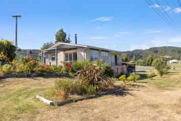 7 Crampton Road, Reefton