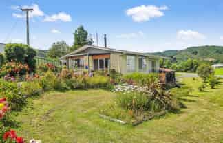 7 Crampton Road, Reefton