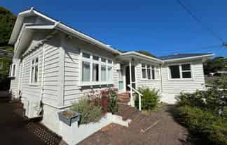 7 Crofton Road, Ngaio