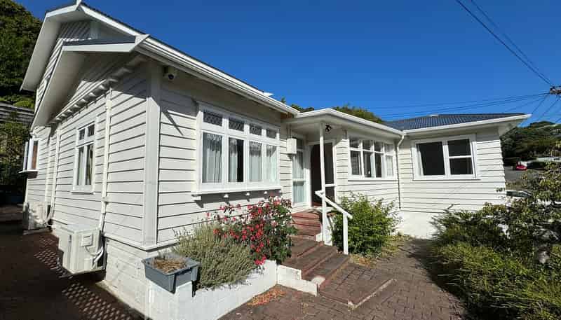 7 Crofton Road, Ngaio