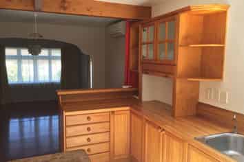 7 Crofton Road, Ngaio