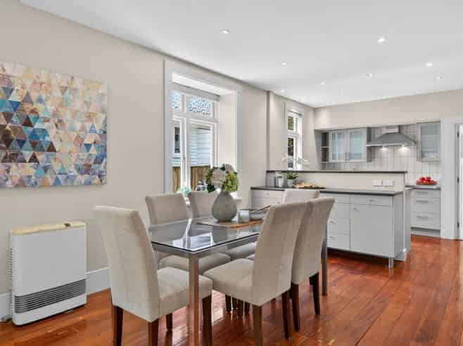 8 Crossfield Road, Glendowie