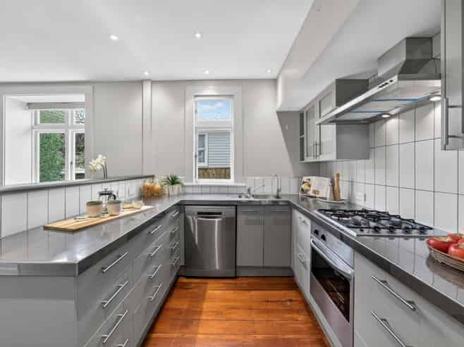 8 Crossfield Road, Glendowie