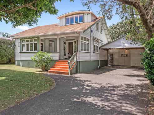 8 Crossfield Road, Glendowie