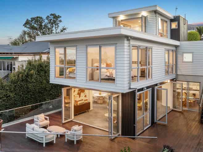 6A Dingle Road, Saint Heliers