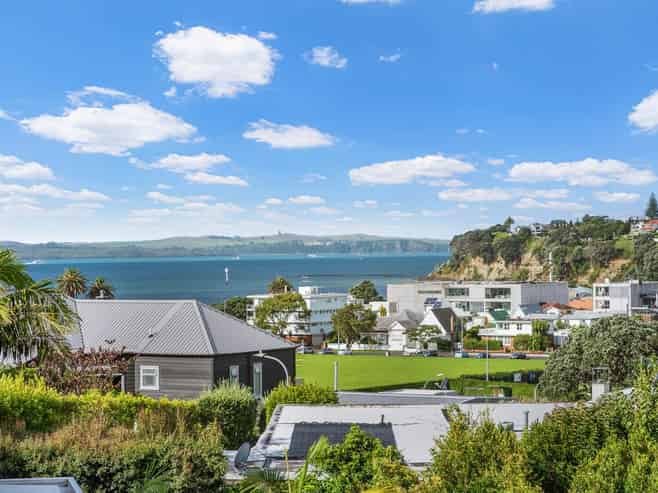 6A Dingle Road, Saint Heliers