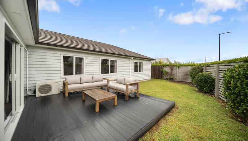 24 Hollowout Street, Takanini