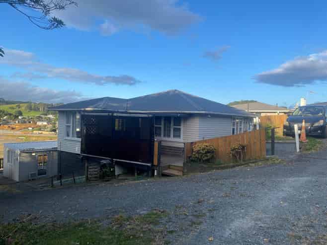 28 McInnes Avenue, Kamo