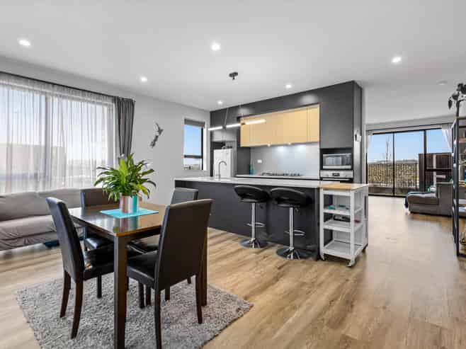 51 Goldwater Drive, Silverdale