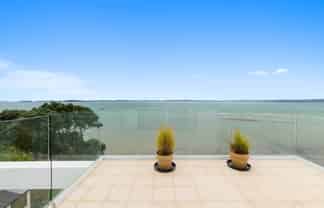 2/138 Clovelly Road, Bucklands Beach