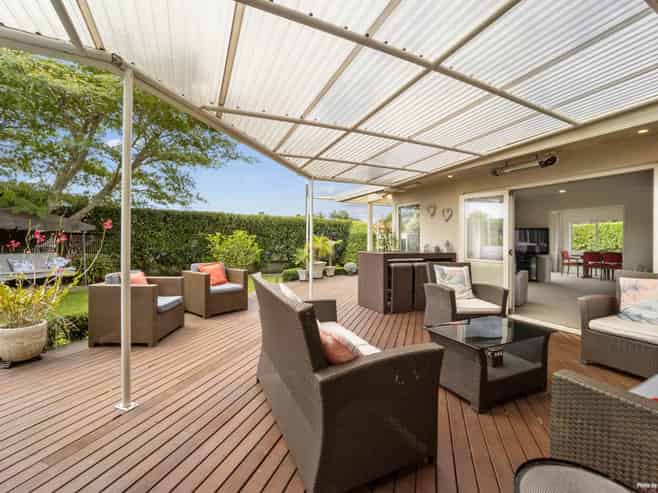 14 Suncrest Drive, West Harbour