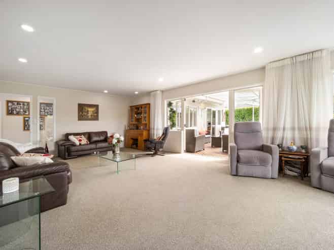 14 Suncrest Drive, West Harbour