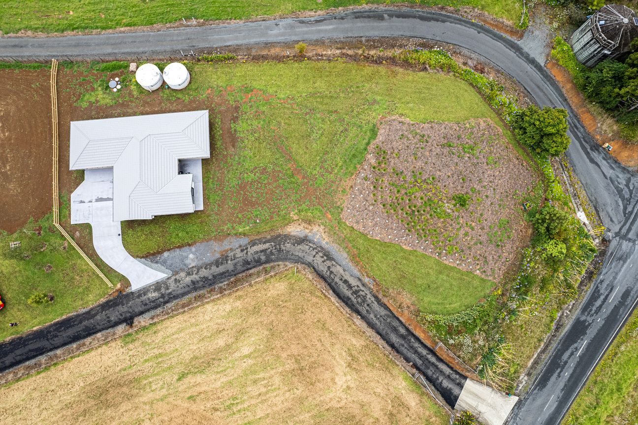 Escape to Country Elegance on Millington Road - Ansicht 5