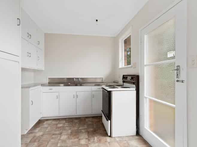 2/458 West Coast Road, Glen Eden