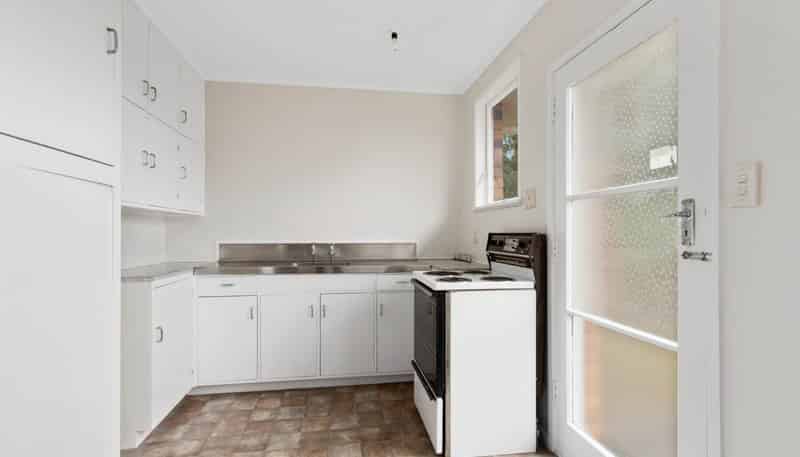 2/458 West Coast Road, Glen Eden