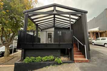 PRIME CORNER OPPORTUNITY IN THE HEART OF REMUERA
