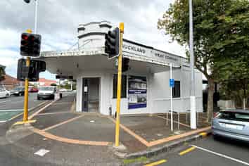 PRIME CORNER OPPORTUNITY IN THE HEART OF REMUERA
