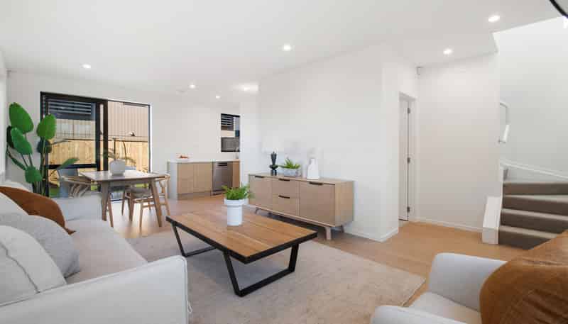 11 Huru Road, Flat Bush