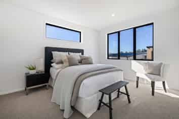 11 Huru Road, Flat Bush