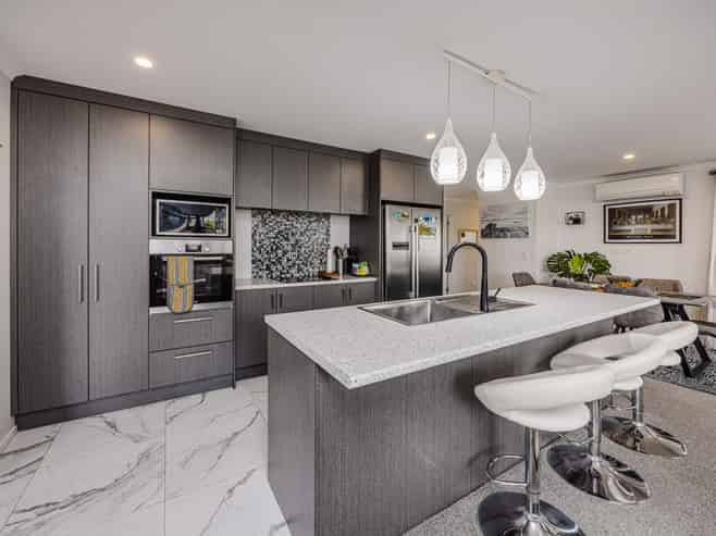 31 Black Beech Crescent, Takanini