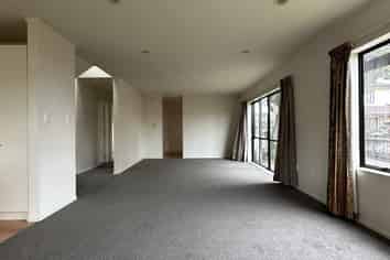 2/286 Richardson Road, Mount Roskill