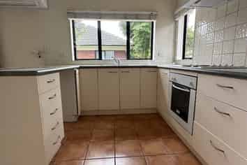 2/286 Richardson Road, Mount Roskill