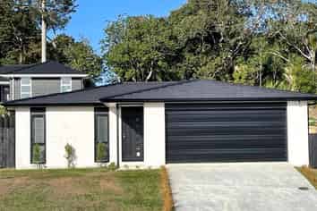 11 Royal St Annes Drive, Kamo