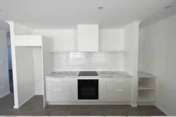 11 Royal St Annes Drive, Kamo