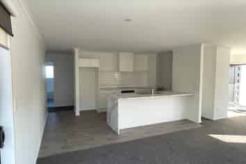 11 Royal St Annes Drive, Kamo