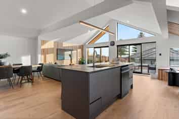 56B Marine Parade, Mount Maunganui