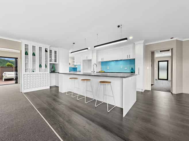 1 Montgomery Crescent, Kinloch