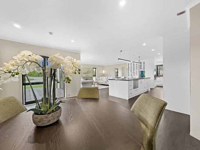 1 Montgomery Crescent, Kinloch