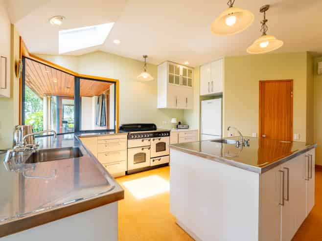 251 Pages Road, Gleniti