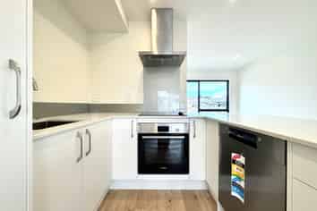 22E Royton Avenue, Mangere East